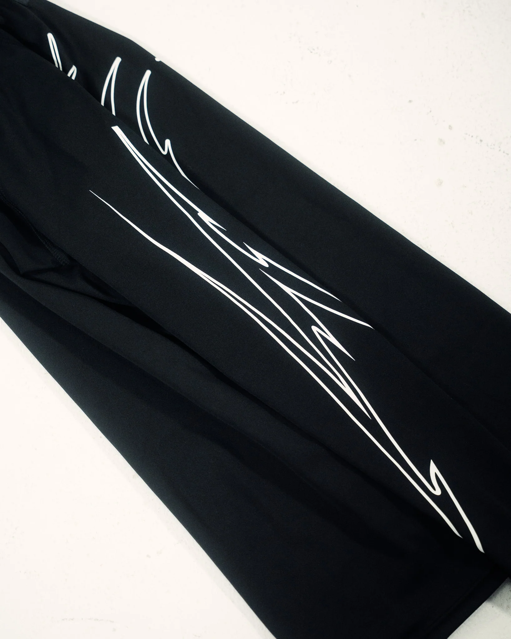 No Fear WKRCORE Tribal Compression L/S - Image 5